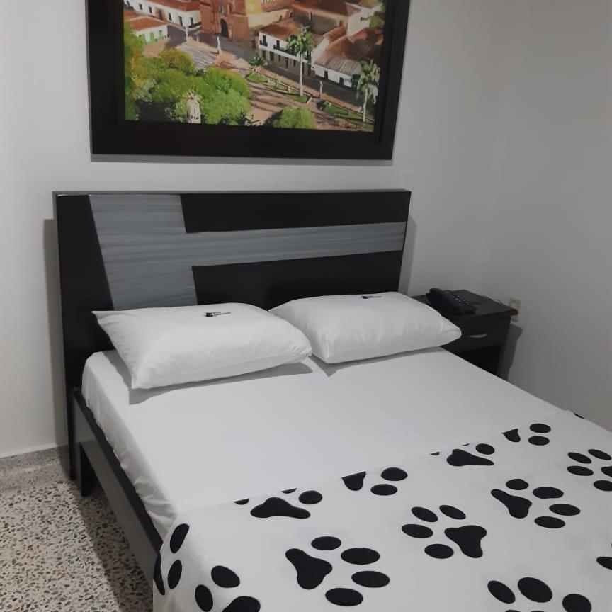 Hotel Embajador Bucaramanga Esterno foto